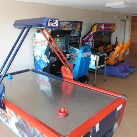 Apartment Le Bois De La Reine-4 By Interhome *