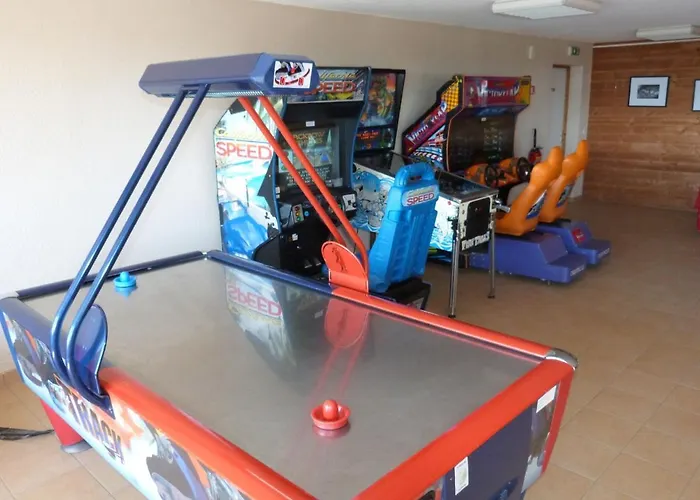 Апартаменты Le Bois De La Reine-4 By Interhome *